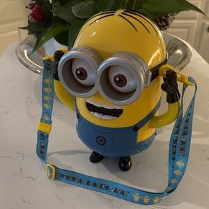 NWOT Minion DESPICABLE ME JAPAN POPCORN BUCKET PURSE Universal Studios